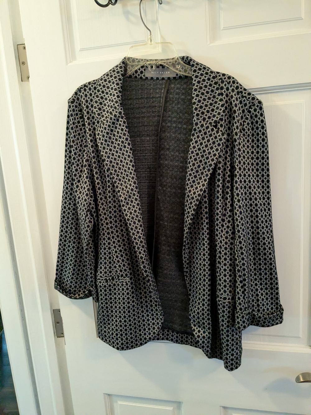 Suzy Shier Black & Gray Open-Front Geometric Knit Cardigan Blazer